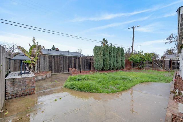 4961 I Pkwy, Sacramento, CA 95823