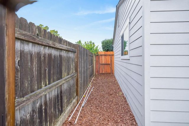 4961 I Pkwy, Sacramento, CA 95823