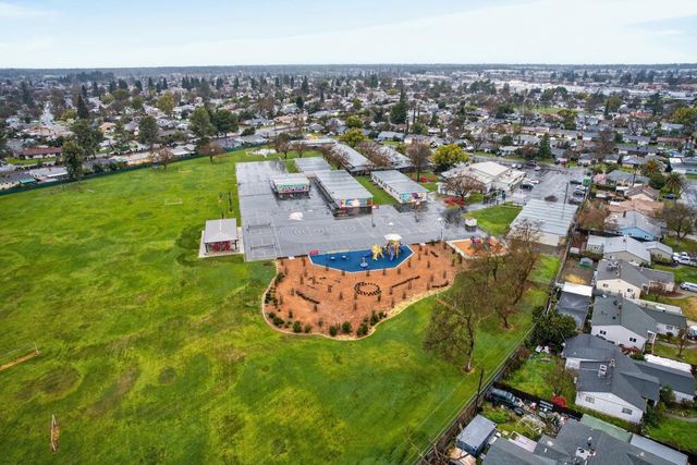 4961 I Pkwy, Sacramento, CA 95823