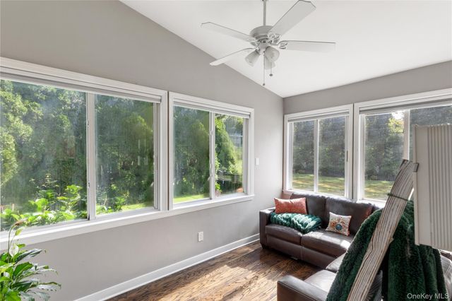 12 Sheep Pasture Lane, Huntington, NY 11743