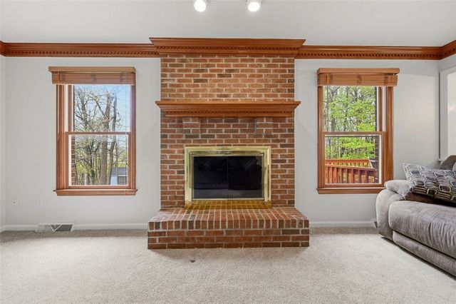 2436 Wedgewood Dr, Franklin Park, PA 15090