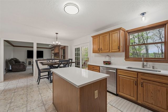 2436 Wedgewood Dr, Franklin Park, PA 15090