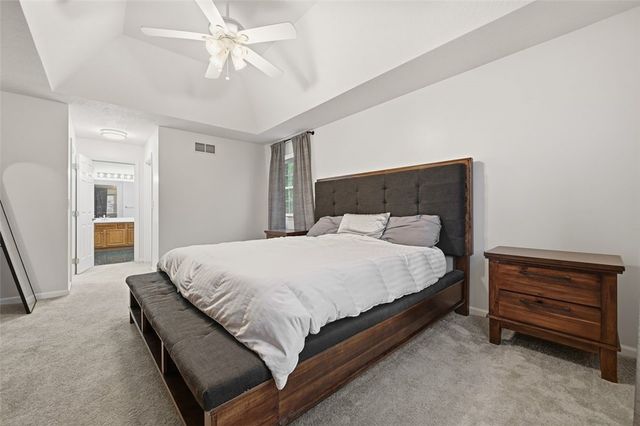 2436 Wedgewood Dr, Franklin Park, PA 15090
