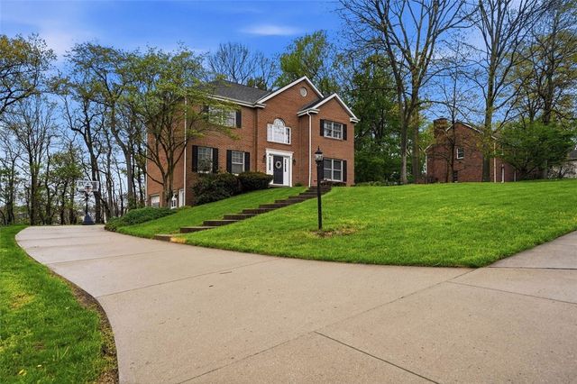 2436 Wedgewood Dr, Franklin Park, PA 15090