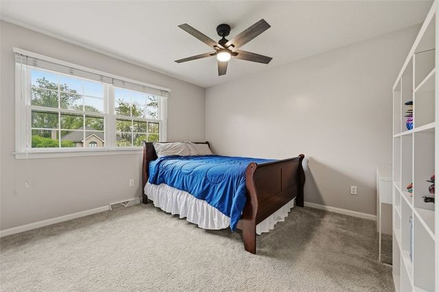 2436 Wedgewood Dr, Franklin Park, PA 15090