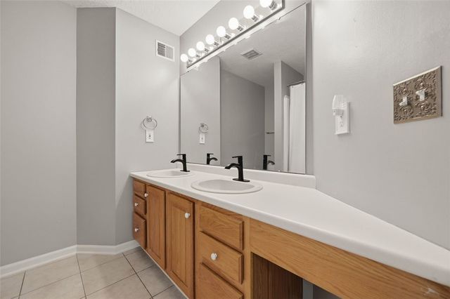 2436 Wedgewood Dr, Franklin Park, PA 15090