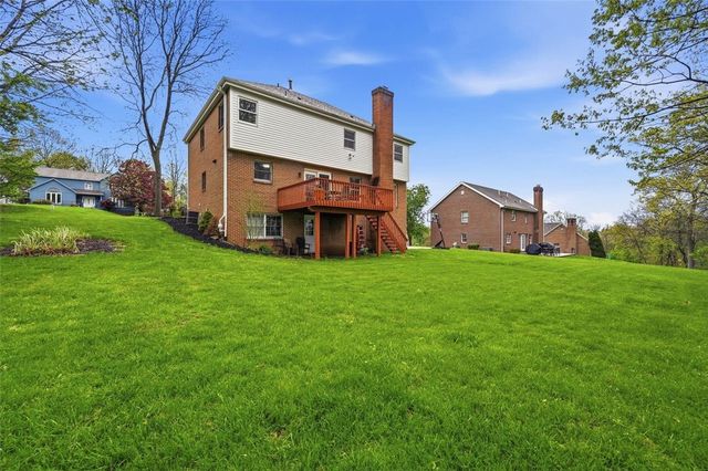 2436 Wedgewood Dr, Franklin Park, PA 15090