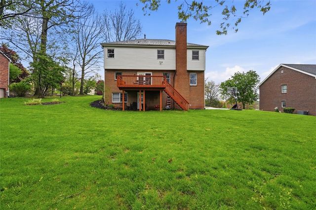 2436 Wedgewood Dr, Franklin Park, PA 15090