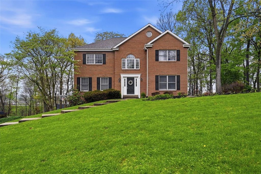 2436 Wedgewood Dr, Franklin Park, PA 15090
