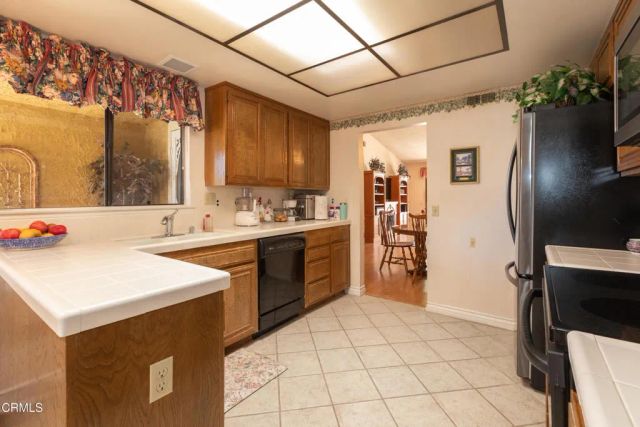 44142 Village 44, Camarillo, CA 93012