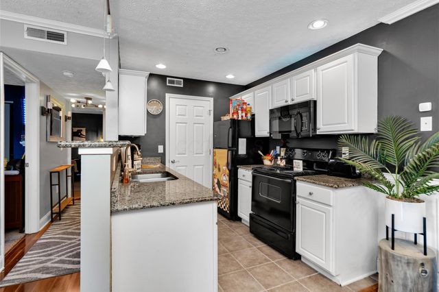 5488 Cedar Spring, Columbus, OH 43228