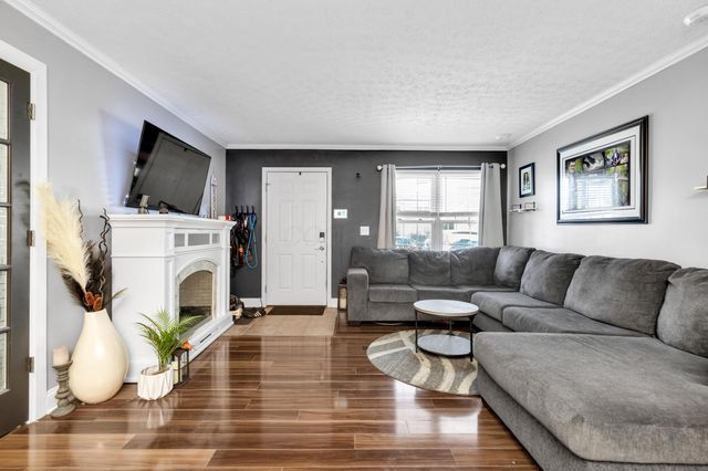 5488 Cedar Spring, Columbus, OH 43228