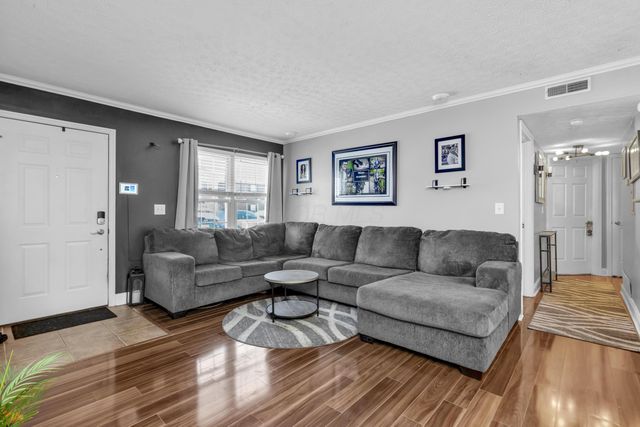 5488 Cedar Spring, Columbus, OH 43228