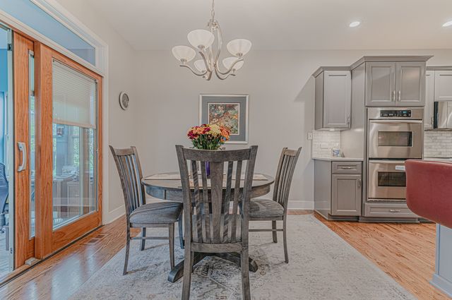 236 Schmidt Drive, Hampshire, IL 60140