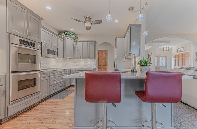 236 Schmidt Drive, Hampshire, IL 60140