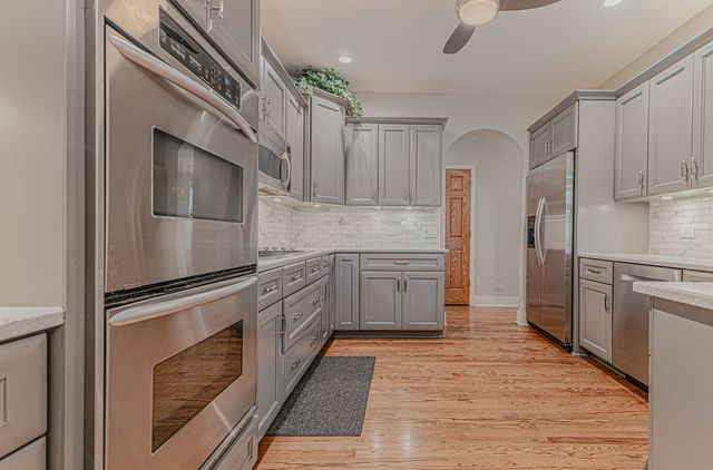 236 Schmidt Drive, Hampshire, IL 60140