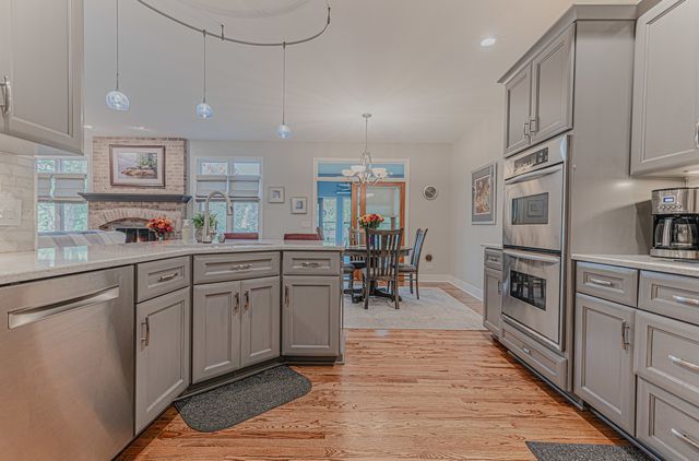 236 Schmidt Drive, Hampshire, IL 60140