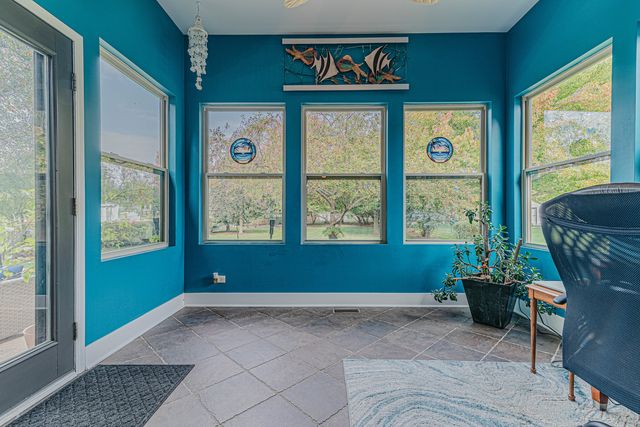 236 Schmidt Drive, Hampshire, IL 60140