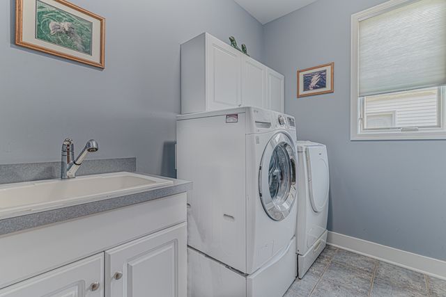 236 Schmidt Drive, Hampshire, IL 60140