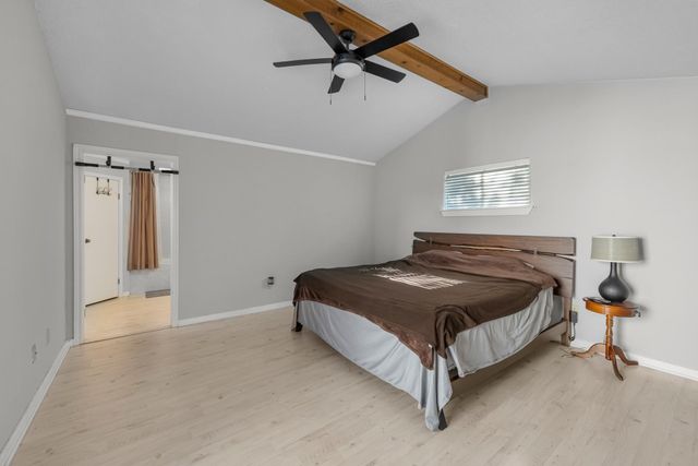 880 Tully Road 81, Houston, TX 77079