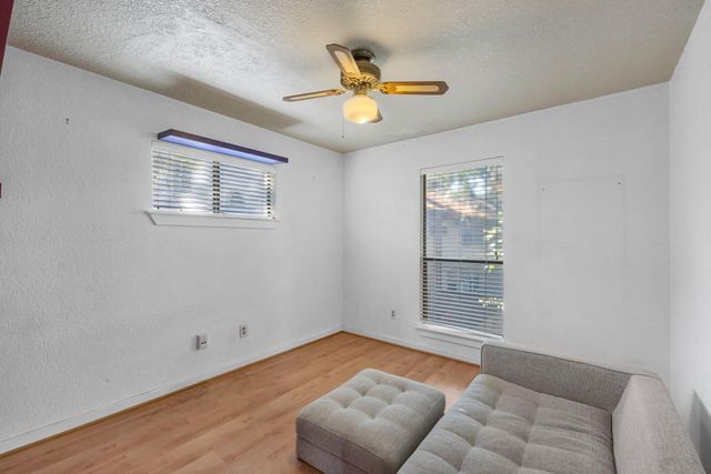 880 Tully Road 81, Houston, TX 77079