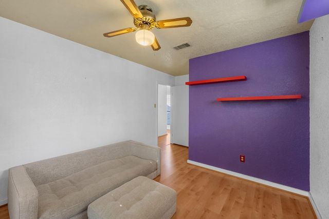 880 Tully Road 81, Houston, TX 77079