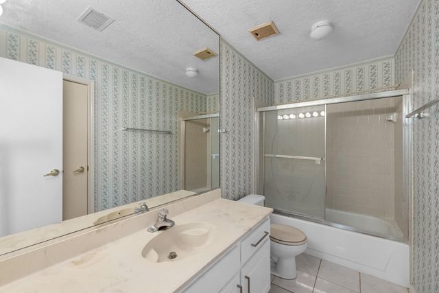 880 Tully Road 81, Houston, TX 77079