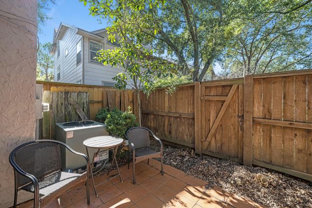 880 Tully Road 81, Houston, TX 77079