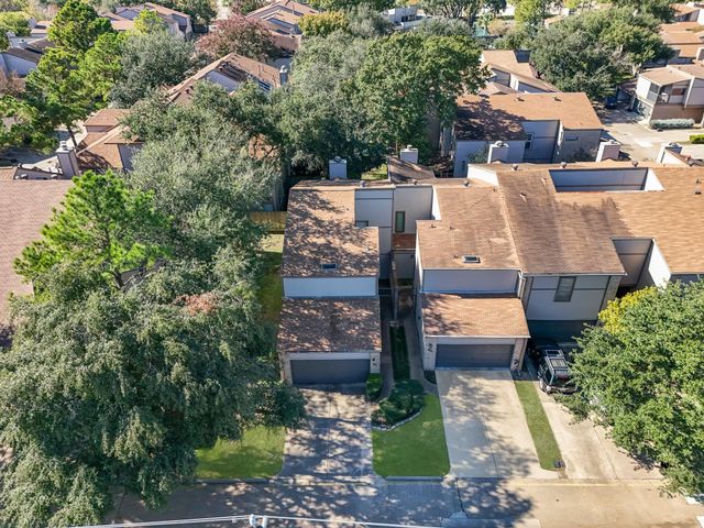 880 Tully Road 81, Houston, TX 77079