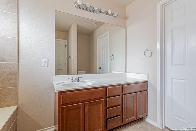 139 NESTING GDN, San Antonio, TX 78253