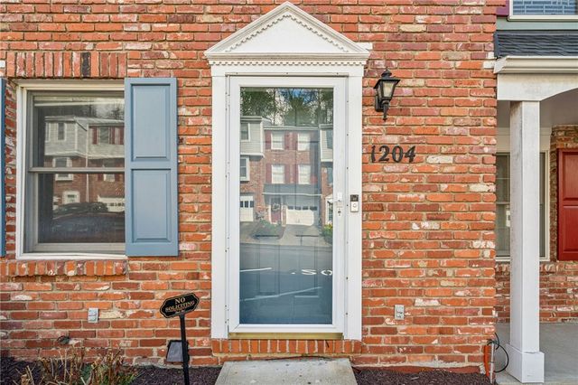 1204 Timberidge Dr, Bethel Park, PA 15102