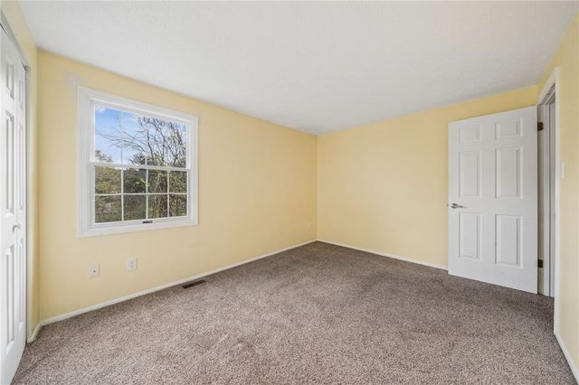 1204 Timberidge Dr, Bethel Park, PA 15102