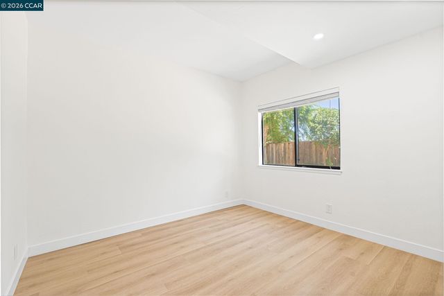 2542 Mockingbird Hill Rd, Walnut Creek, CA 94597