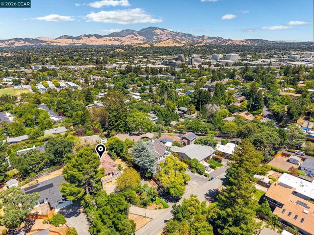 2542 Mockingbird Hill Rd, Walnut Creek, CA 94597