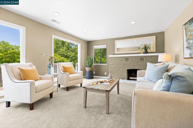 2542 Mockingbird Hill Rd, Walnut Creek, CA 94597