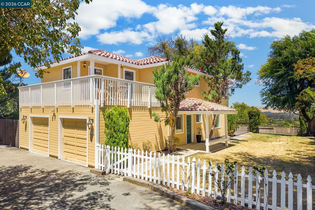 2542 Mockingbird Hill Rd, Walnut Creek, CA 94597