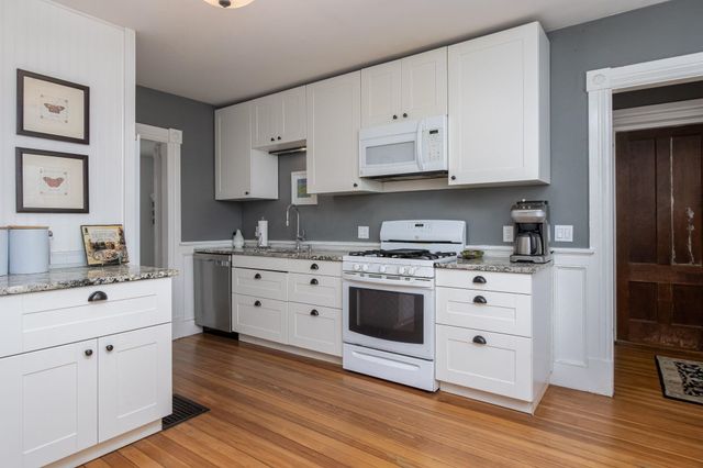 228 Maple Street, Hopkinton, NH 03229