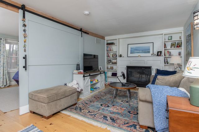 228 Maple Street, Hopkinton, NH 03229