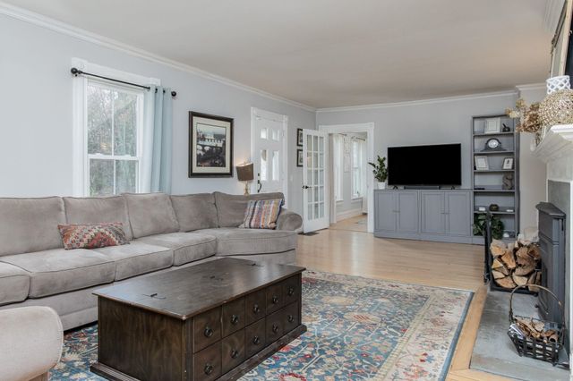 228 Maple Street, Hopkinton, NH 03229