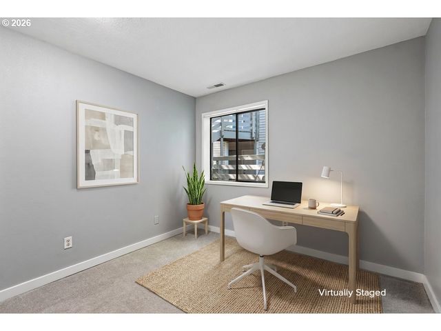 48 EAGLE CREST Dr 2E, Lake Oswego, OR 97035