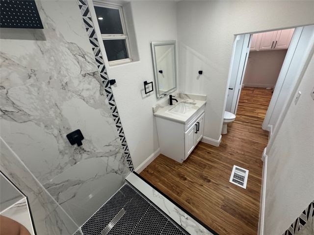 935 W Houston Street, Sherman, TX 75092