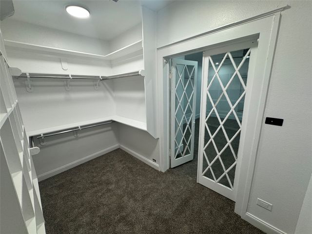 935 W Houston Street, Sherman, TX 75092