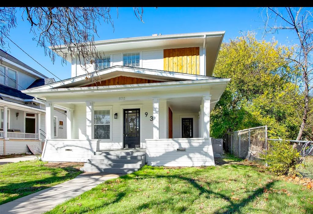 935 W Houston Street, Sherman, TX 75092