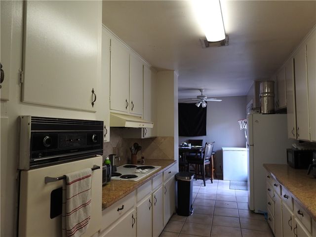 108 Moss Street, College Station, TX 77840