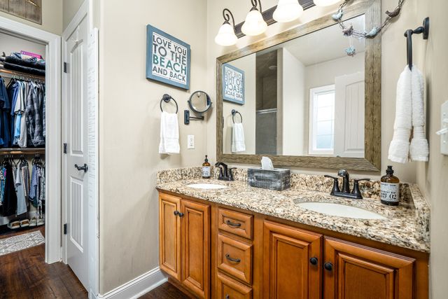 1855 Lochlann Dr, Culleoka, TN 38451