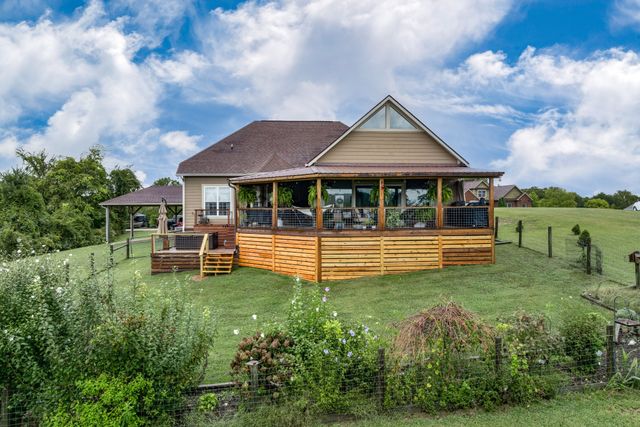 1855 Lochlann Dr, Culleoka, TN 38451