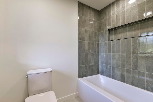 2274 S Edgewater Drive, Springfield, MO 65804