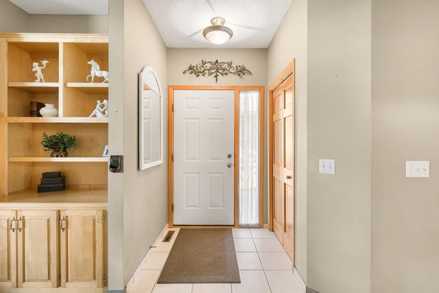 20035 Homestead Court 28, Lakeville, MN 55044