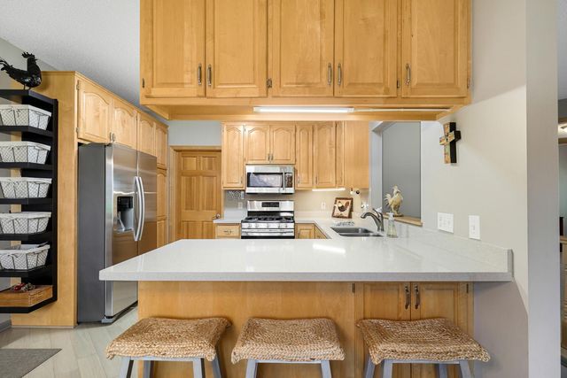 20035 Homestead Court 28, Lakeville, MN 55044