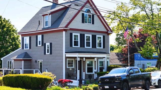 654 Main St, Watertown, MA 02472